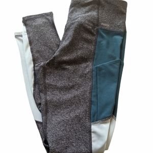 Reebok 7/8 length work out leggings